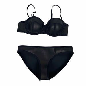 triangl swimwear Black Bikini TOP